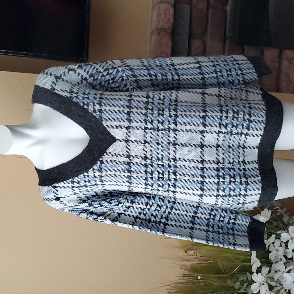 JOSEPH A. Plaid V-Neck Long Sleeve Oversized Sweater SIZE: M - Picture 2 of 9